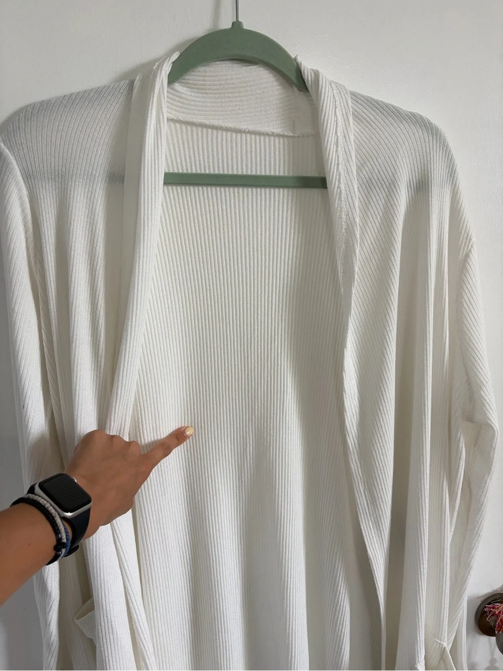 Long White Open Duster with Front Pockets - Picture 4 of 7